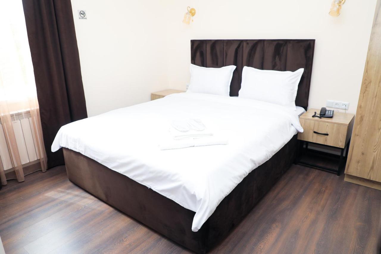 Aragast Hotel & Brewery Sevan Bagian luar foto